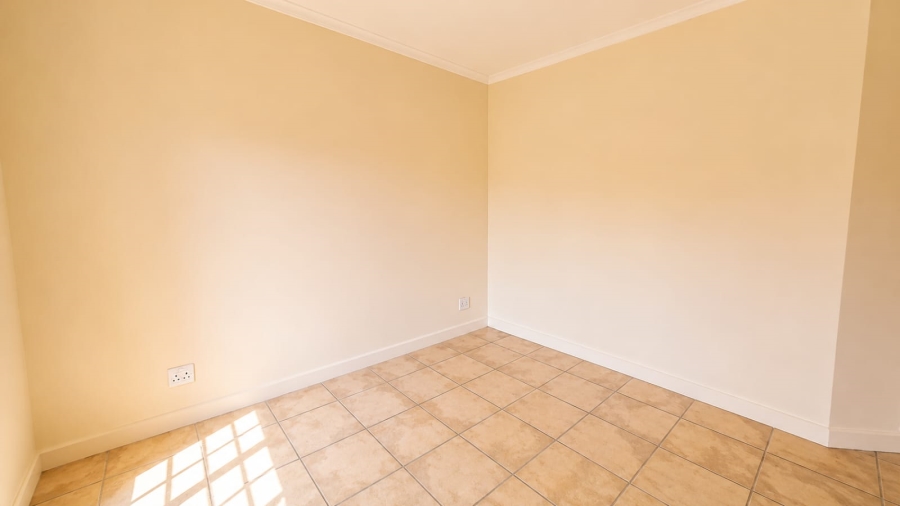 To Let 3 Bedroom Property for Rent in Landsmeer Residential Estate North West